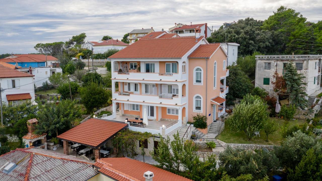Apartments And Rooms Bolero Rab Town Dış mekan fotoğraf