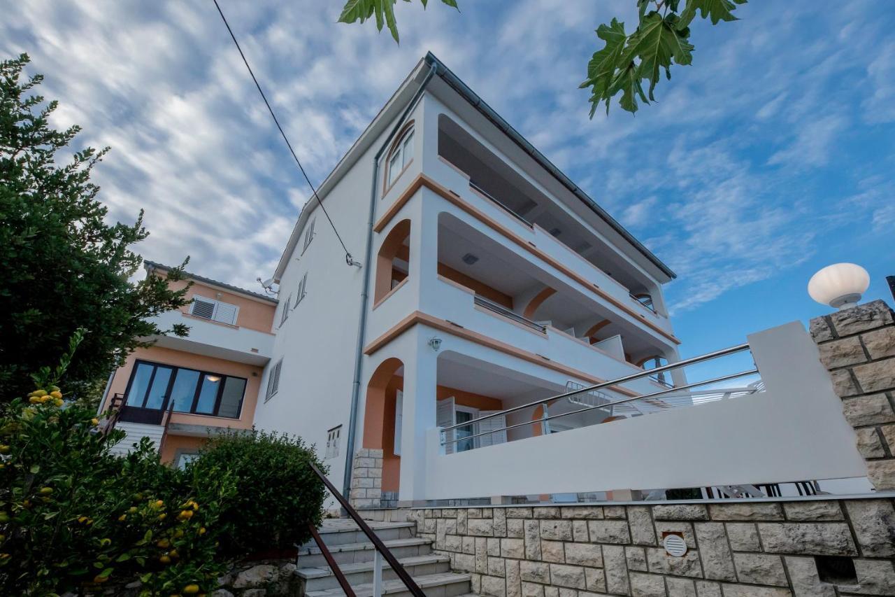 Apartments And Rooms Bolero Rab Town Dış mekan fotoğraf
