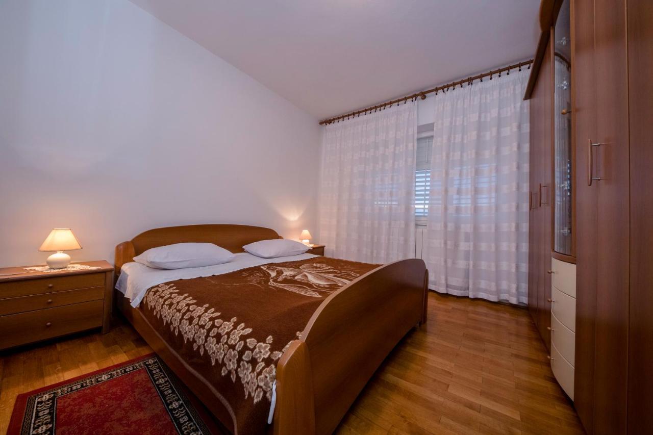 Apartments And Rooms Bolero Rab Town Dış mekan fotoğraf